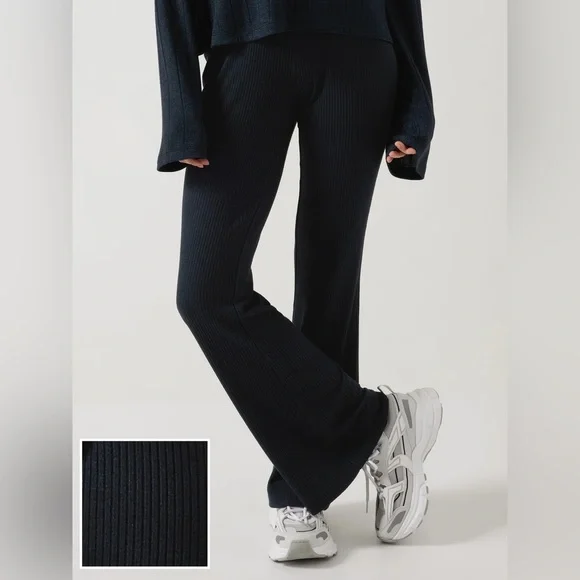 Athleta Harmony Pose Ribbed Pant Size S – Navy Blue Flare Lounge Yoga Pants - Picture 3 of 9